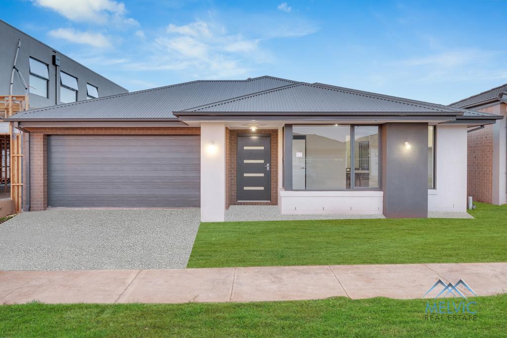 13 GRAPPENHALL AVE, STRATHTULLOH, VIC 3338