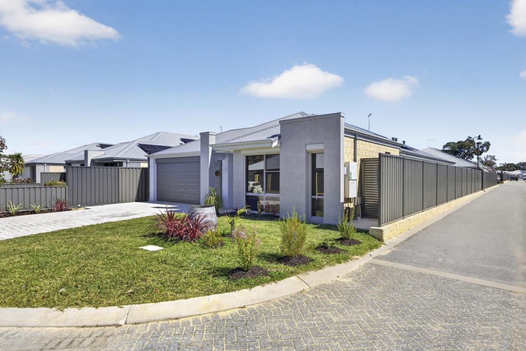 4 Angelo Rd, Coodanup, WA 6210