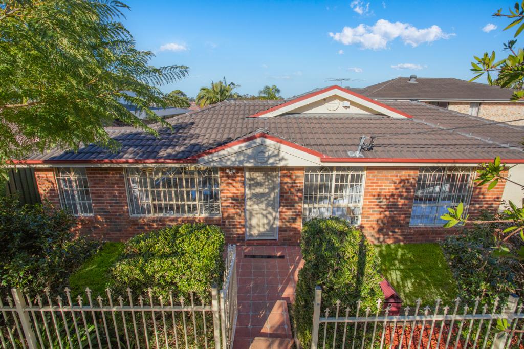 2 Maunder Ave, Girraween, NSW 2145