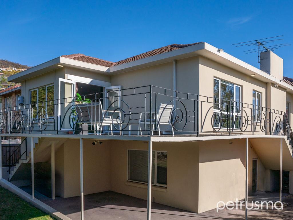 1/26 Lauramont Ave, Sandy Bay, TAS 7005