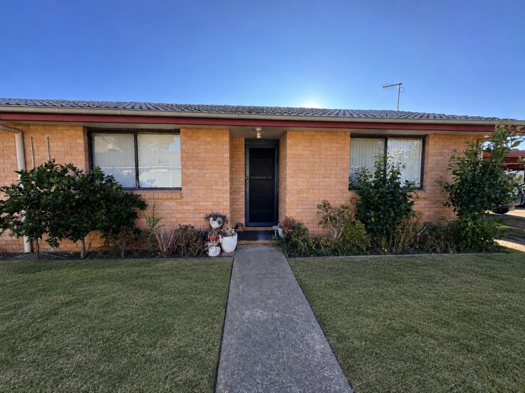 4/16 MOUNT ST, SCONE, NSW 2337