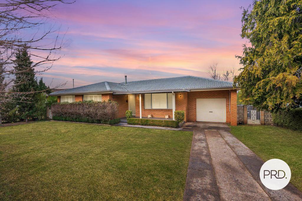 6 BURREBURRY CRES, ORANGE, NSW 2800