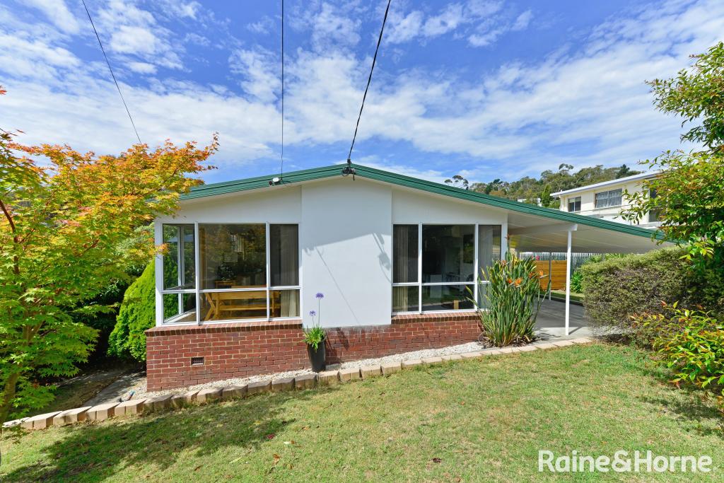 58 Henley St, Lindisfarne, TAS 7015