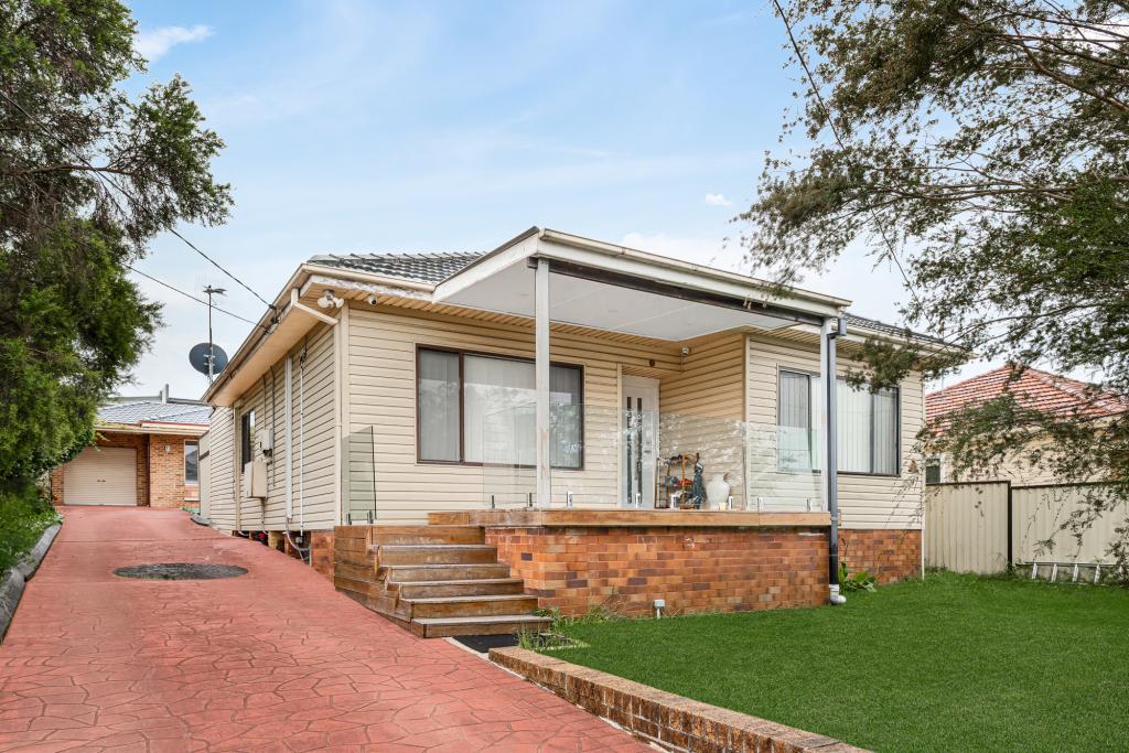 21 Hawksview St, Merrylands, NSW 2160