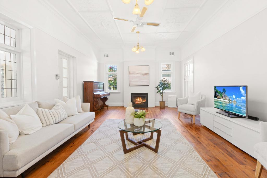 1/4 Balmoral St, Waitara, NSW 2077