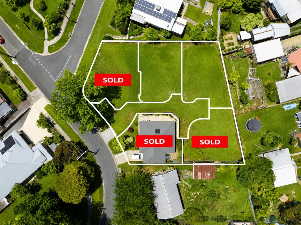 12 - 14 KIEWA CRES, MOUNT BEAUTY, VIC 3699