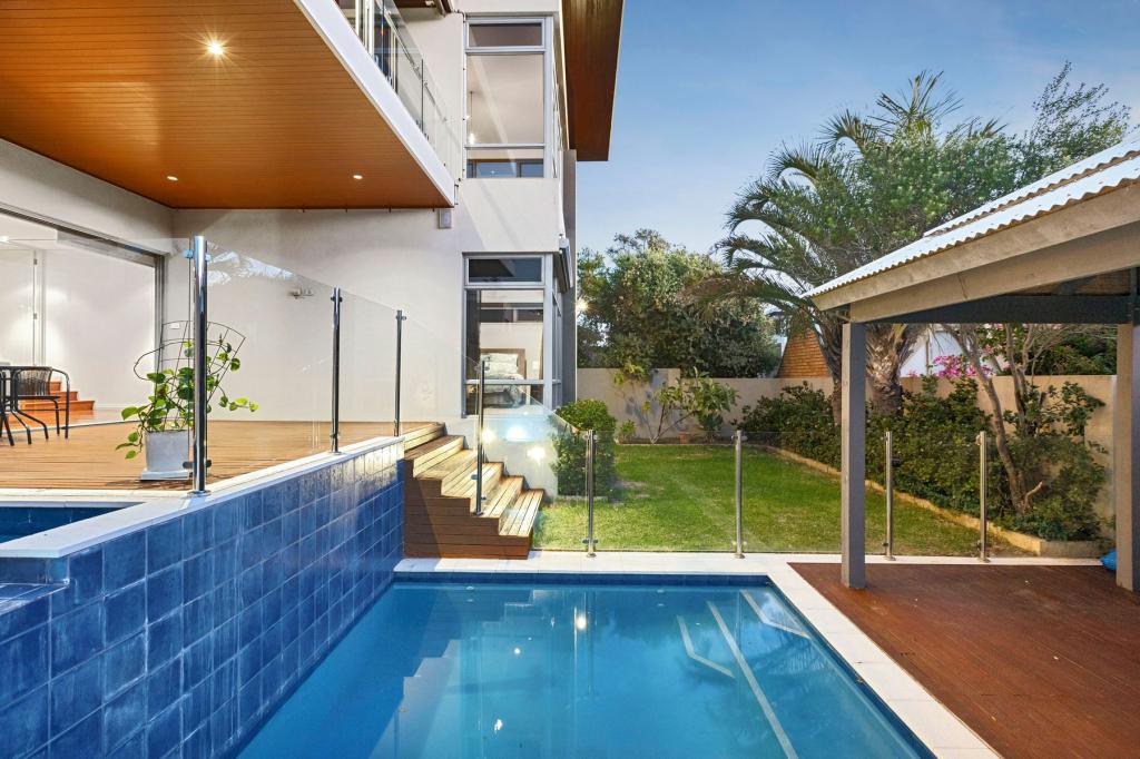 80b Flora Tce, Watermans Bay, WA 6020
