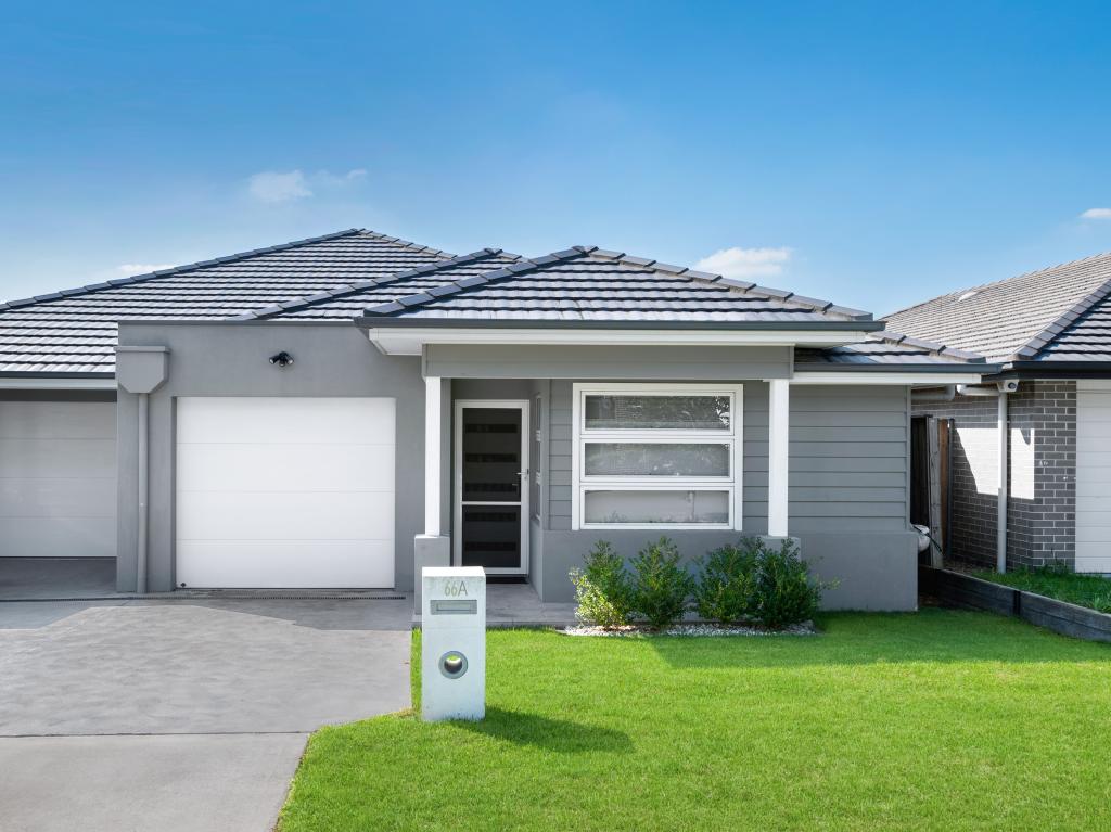 66a Thorpe Cct, Oran Park, NSW 2570