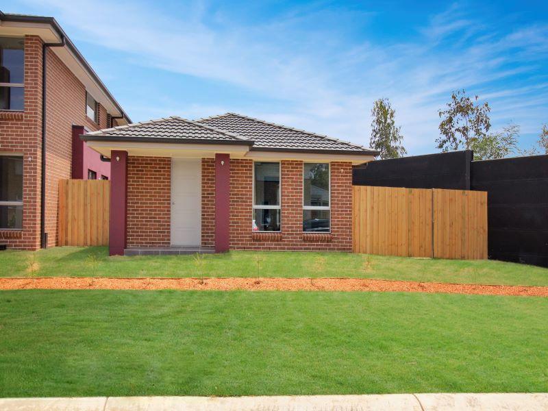 30a Pimlico Cres, Colebee, NSW 2761