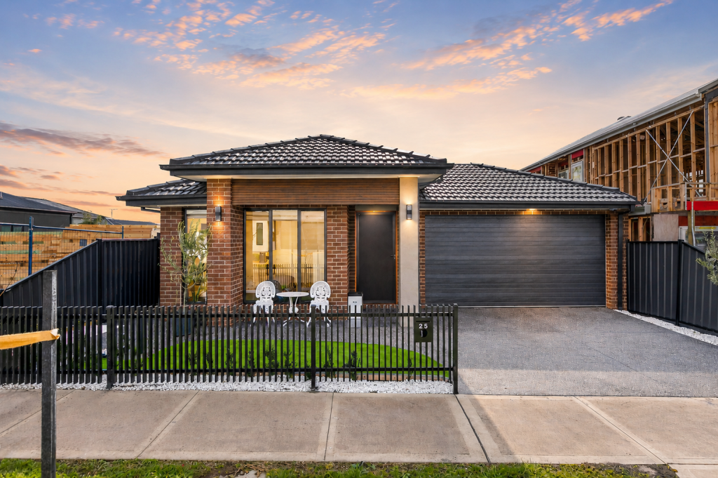 25 April St, Greenvale, VIC 3059