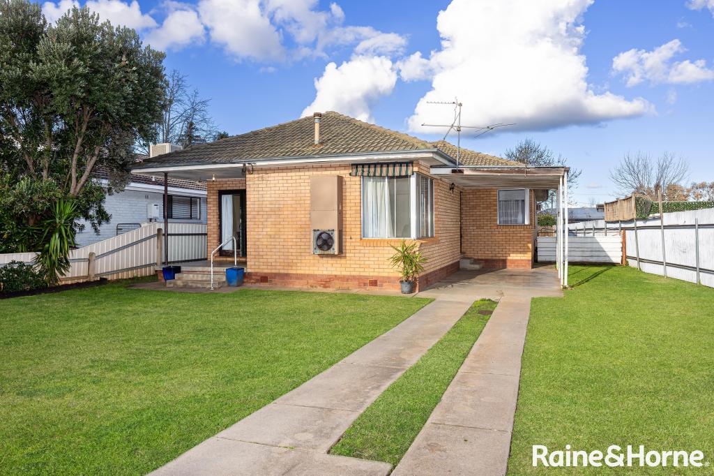 15 Kennedy Ave, Kooringal, NSW 2650