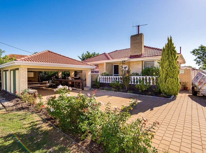 273 Fisher St, Cloverdale, WA 6105