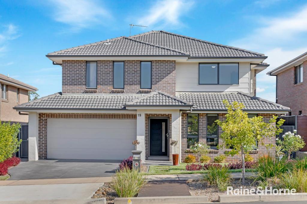 19 HALLOWAY BVD, NORTH KELLYVILLE, NSW 2155