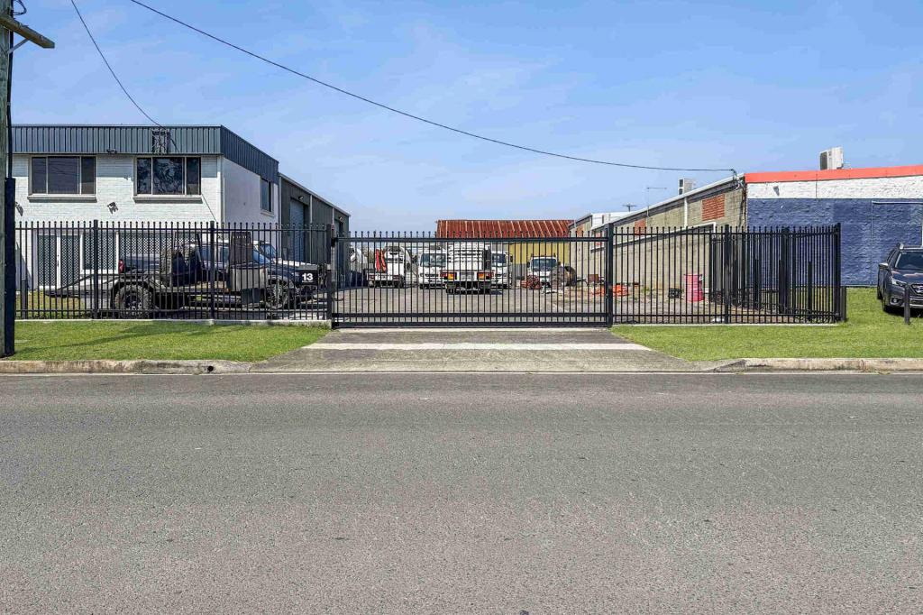 13 Miall Way, Albion Park Rail, NSW 2527