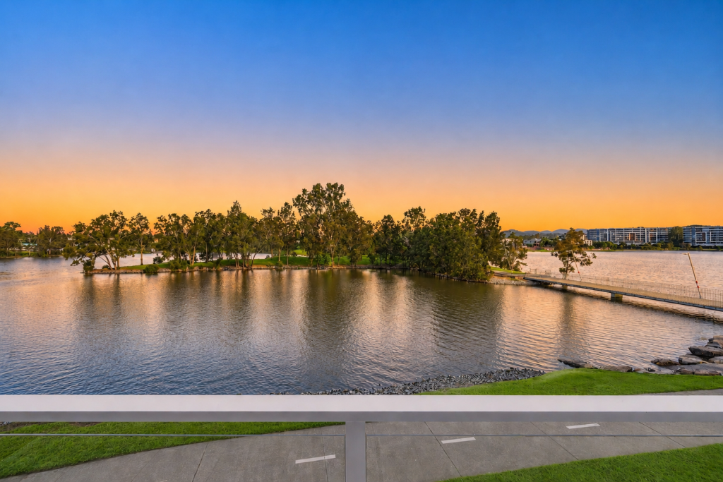 3/1 Lakefront Cres, Varsity Lakes, QLD 4227