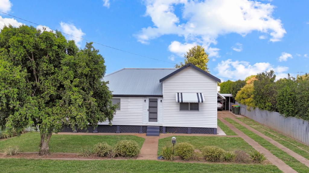 16 KULABA ST, NARRABRI, NSW 2390