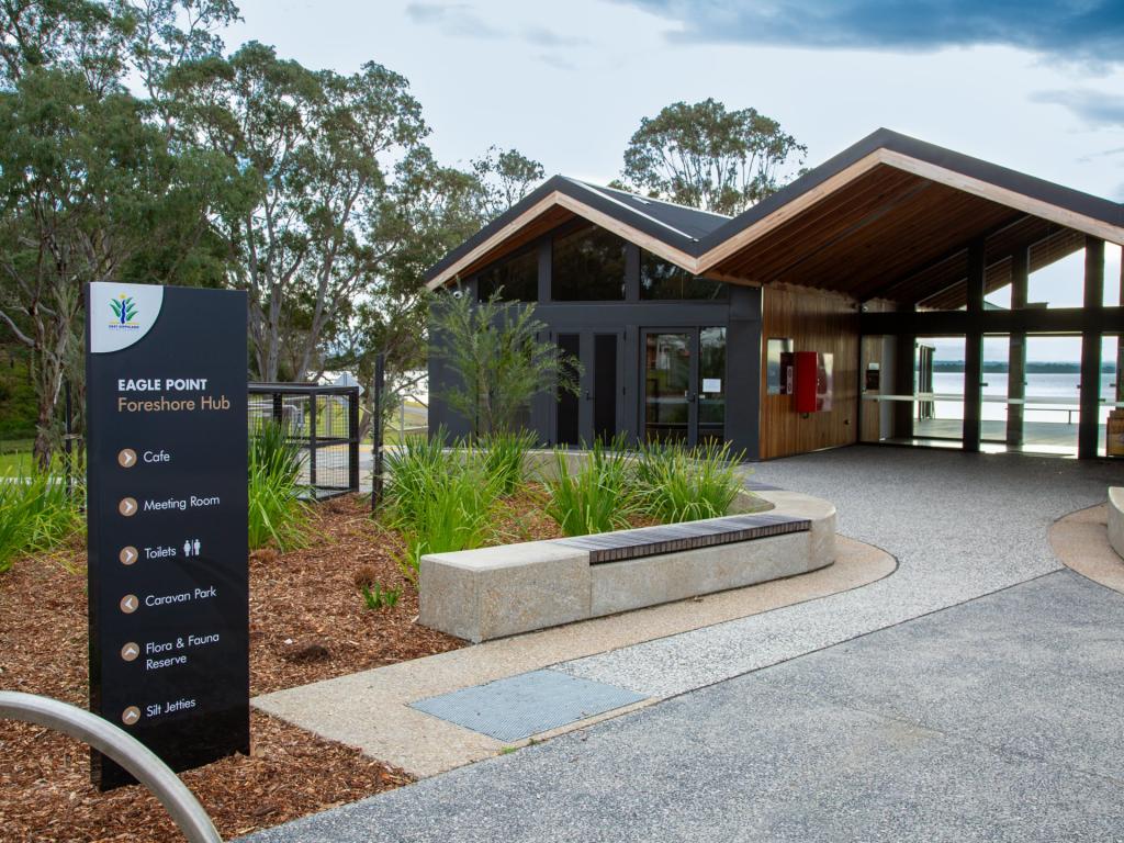 12 Eagle Bay Tce, Eagle Point, VIC 3878