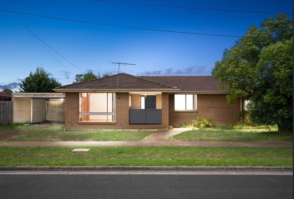 1 Mathews St, Melton South, VIC 3338