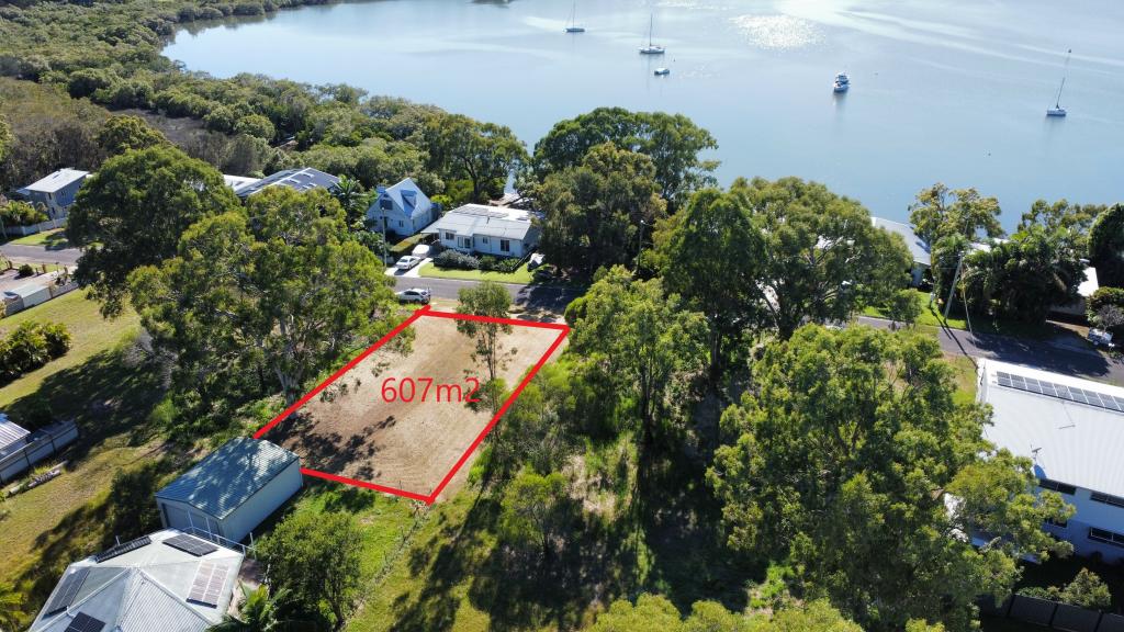 15 Schooner St, Russell Island, QLD 4184