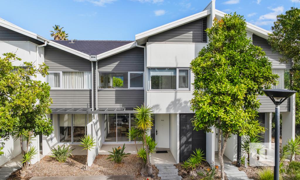 902/3 BIRKDALE PL, MAGENTA, NSW 2261