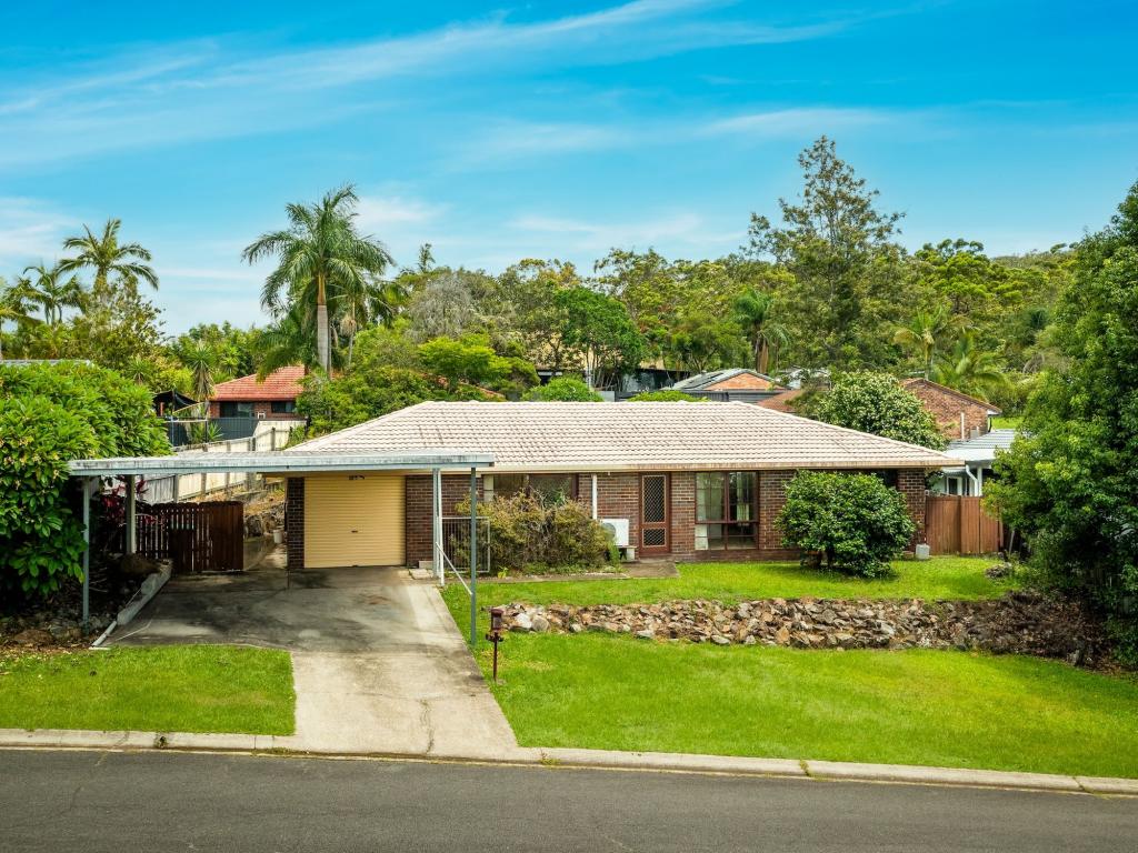 3 Ludong St, Nerang, QLD 4211