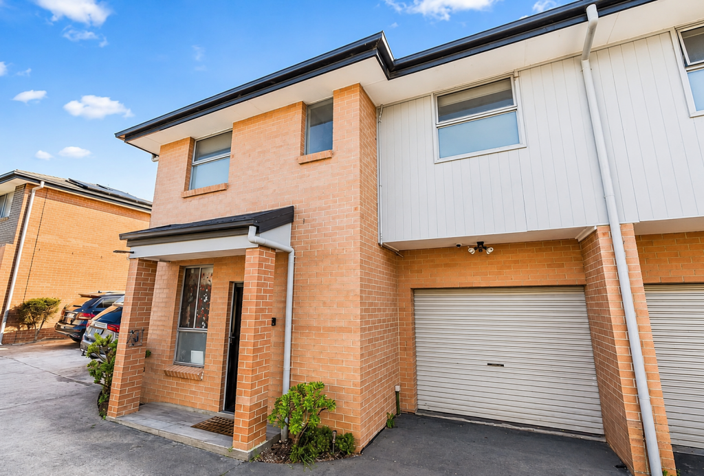 2/31 Adelaide St, Oxley Park, NSW 2760