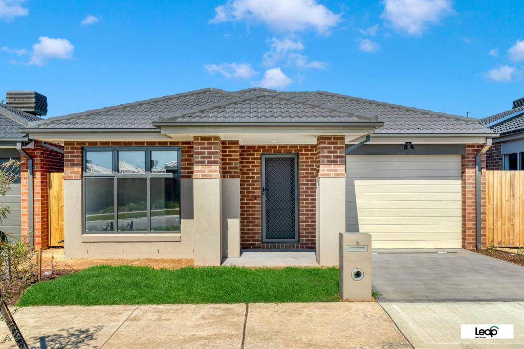 5 Pinaster St, Wallan, VIC 3756