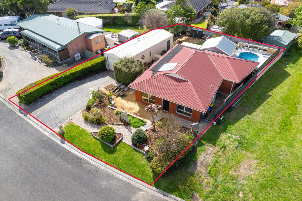 15 Pollard Ct, Encounter Bay, SA 5211