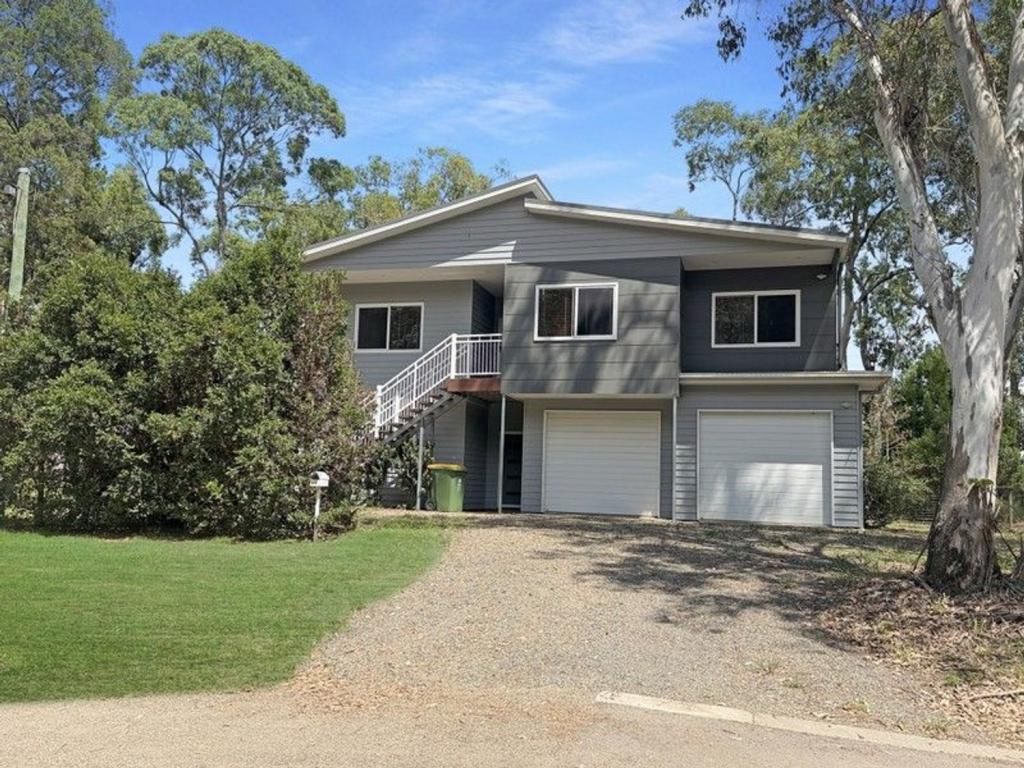 15a High Central Rd, Macleay Island, QLD 4184