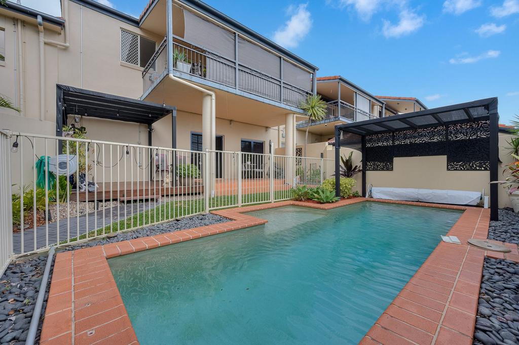 2/9-15 Donkin St, Scarborough, QLD 4020