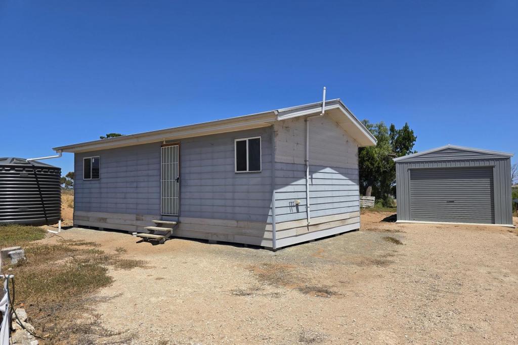 49 RILEY RD, WELLINGTON EAST, SA 5259