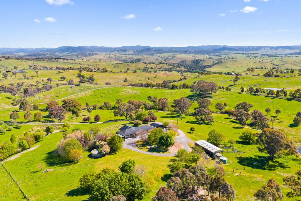 141 Rochford Rd, Wallaroo, NSW 2618