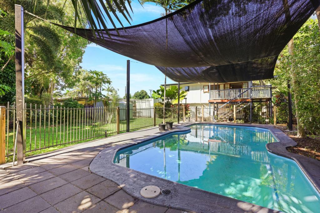 16 Mazlin St, Edge Hill, QLD 4870