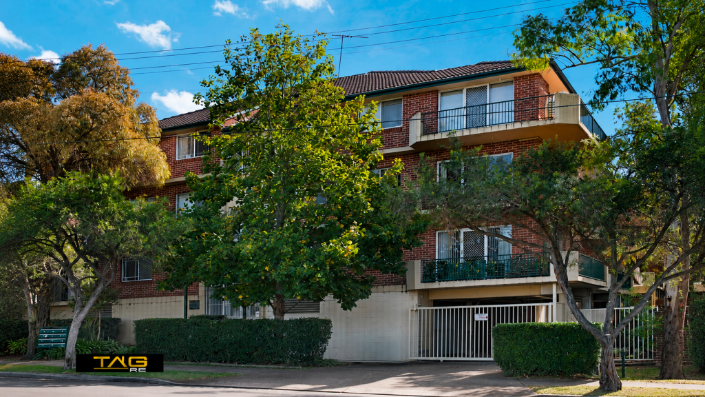 2/54-60 HASSALL ST, WESTMEAD, NSW 2145