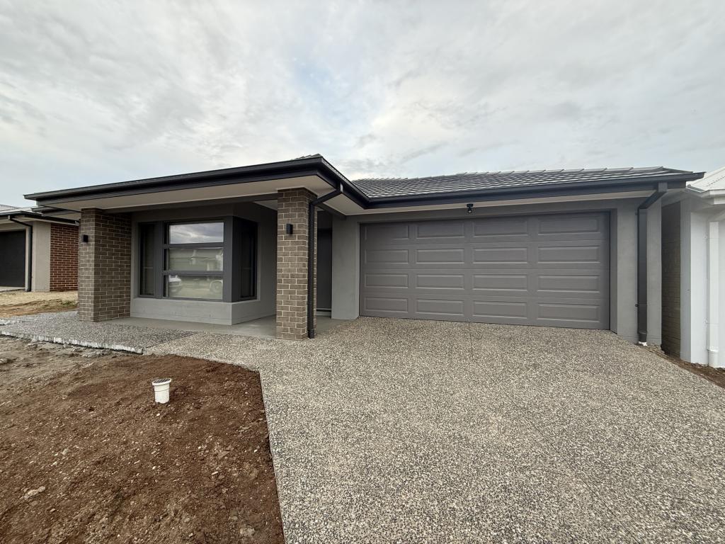 8 Avon St, Warragul, VIC 3820