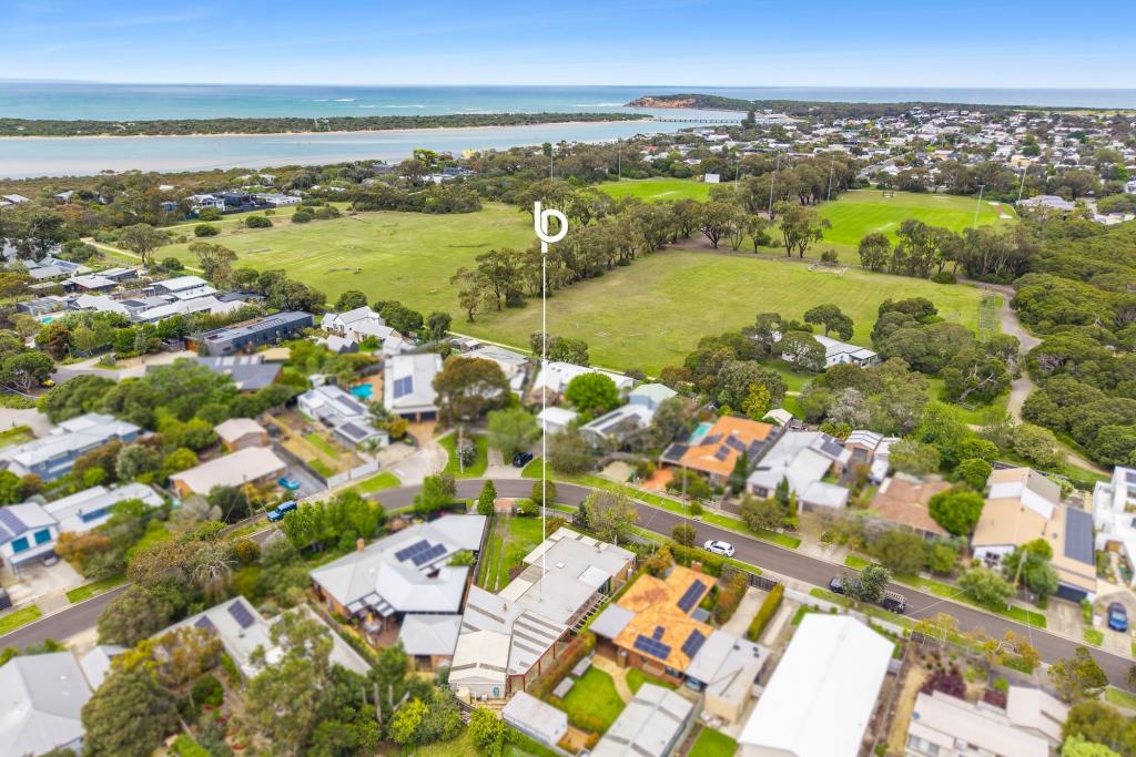 26 TREMONT CT, BARWON HEADS, VIC 3227