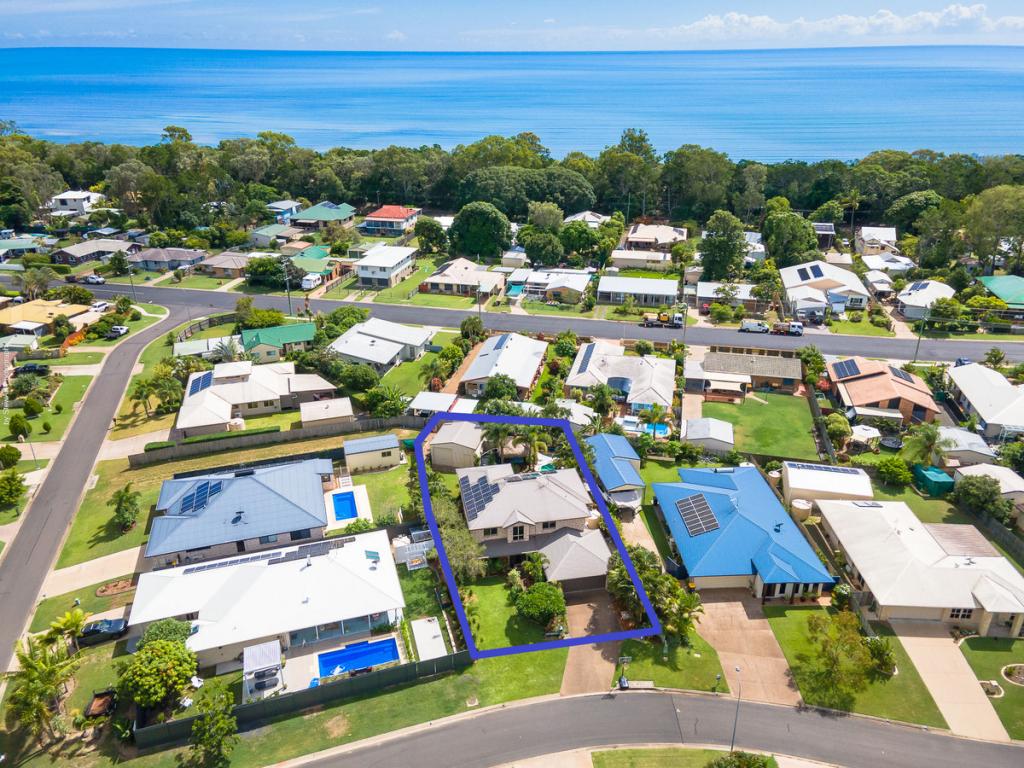 21 Seaside Cct, Toogoom, QLD 4655