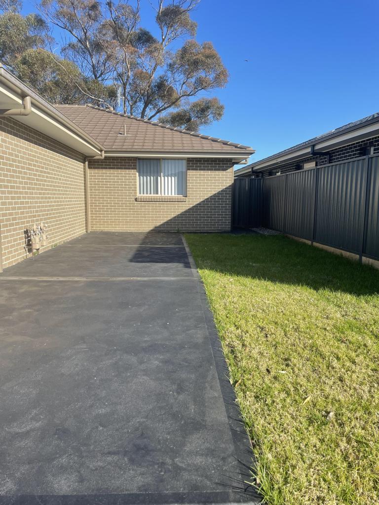 2/5 Garland Rd, Cessnock, NSW 2325