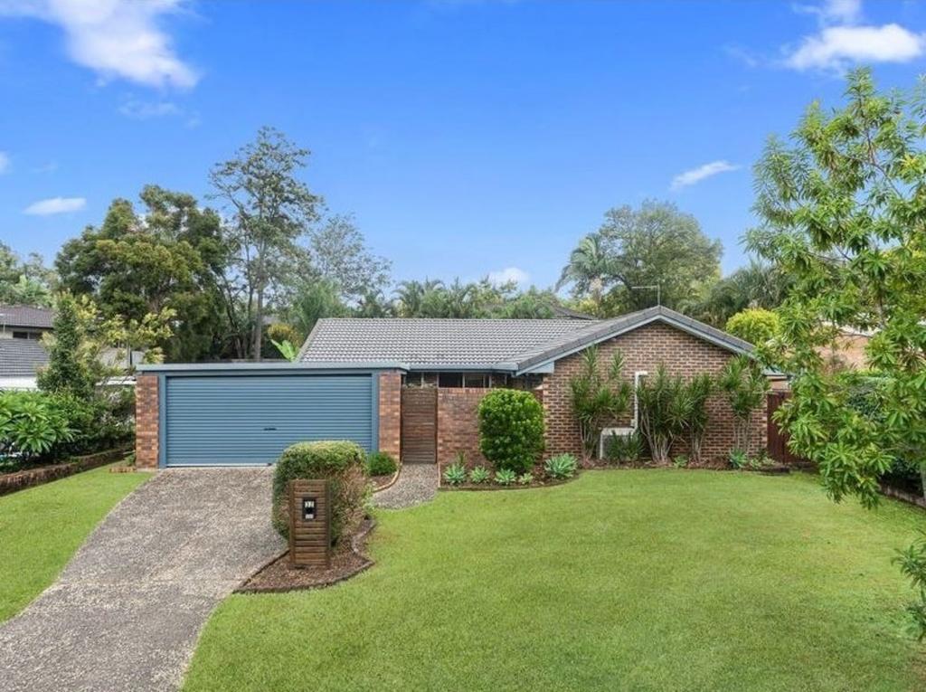 32 Virae St, The Gap, QLD 4061