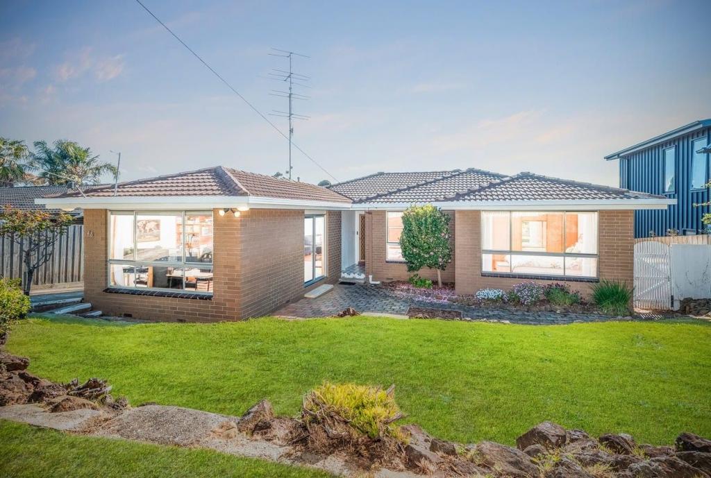 48 Iona Ave, Highton, VIC 3216