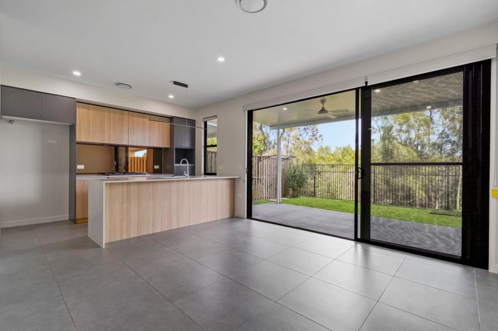 10/1 Lake Serenity Bvd, Helensvale, QLD 4212