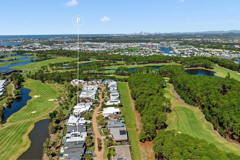 2279 BANKSIA LAKES DR, HOPE ISLAND, QLD 4212