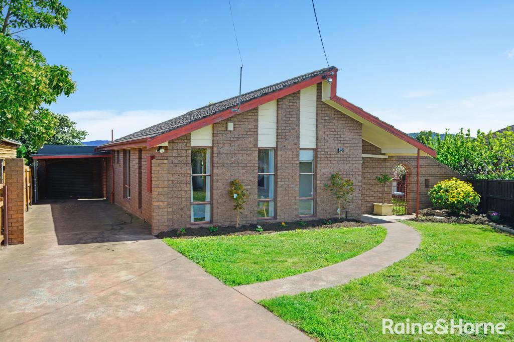 52 Raynors Rd, Midway Point, TAS 7171