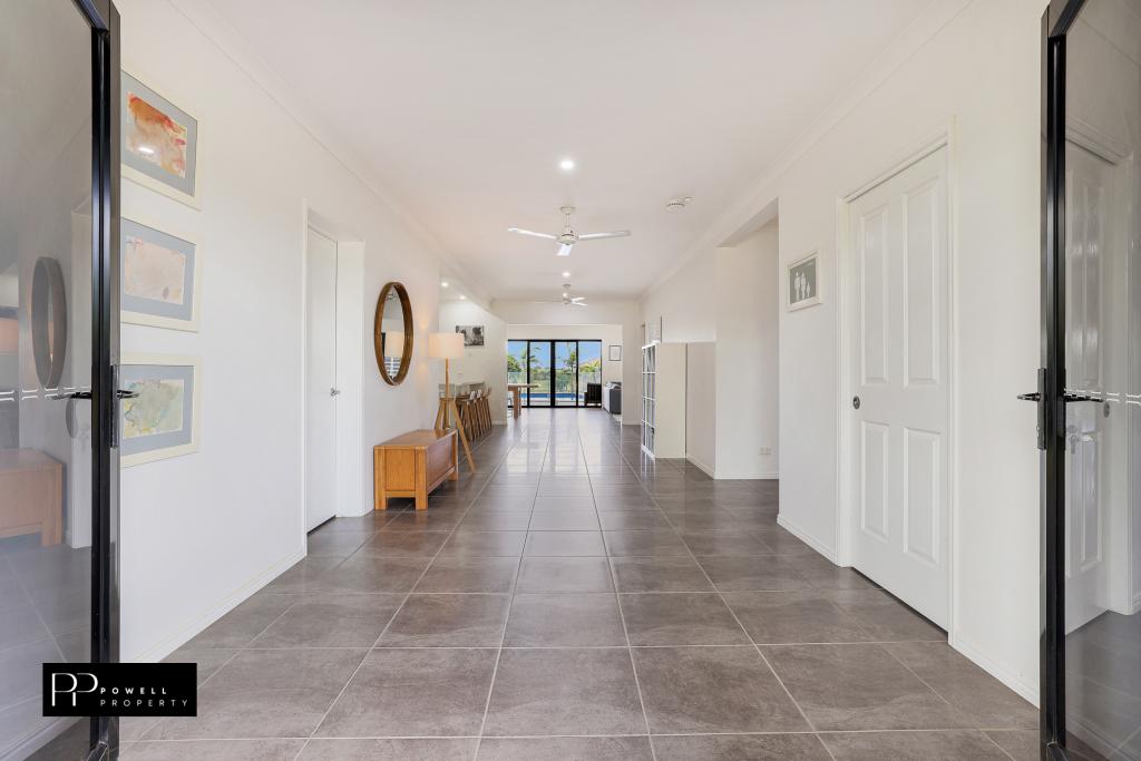 199 Hoffmans Rd, Burnett Heads, QLD 4670