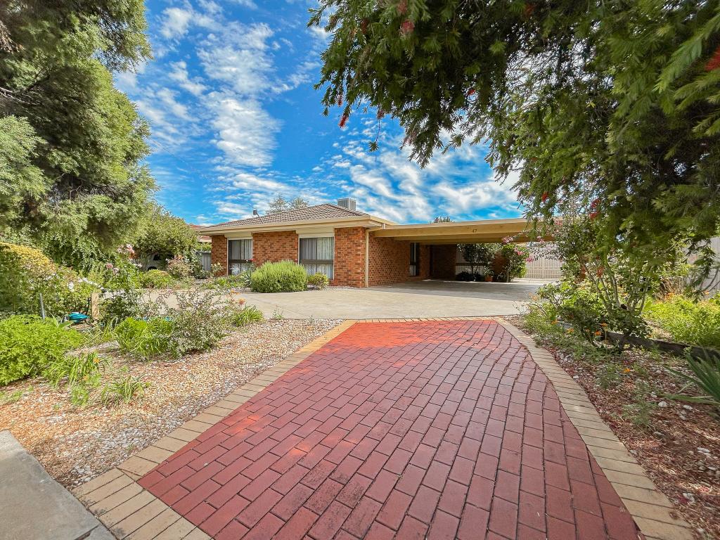 47 Parkview Dr, Swan Hill, VIC 3585