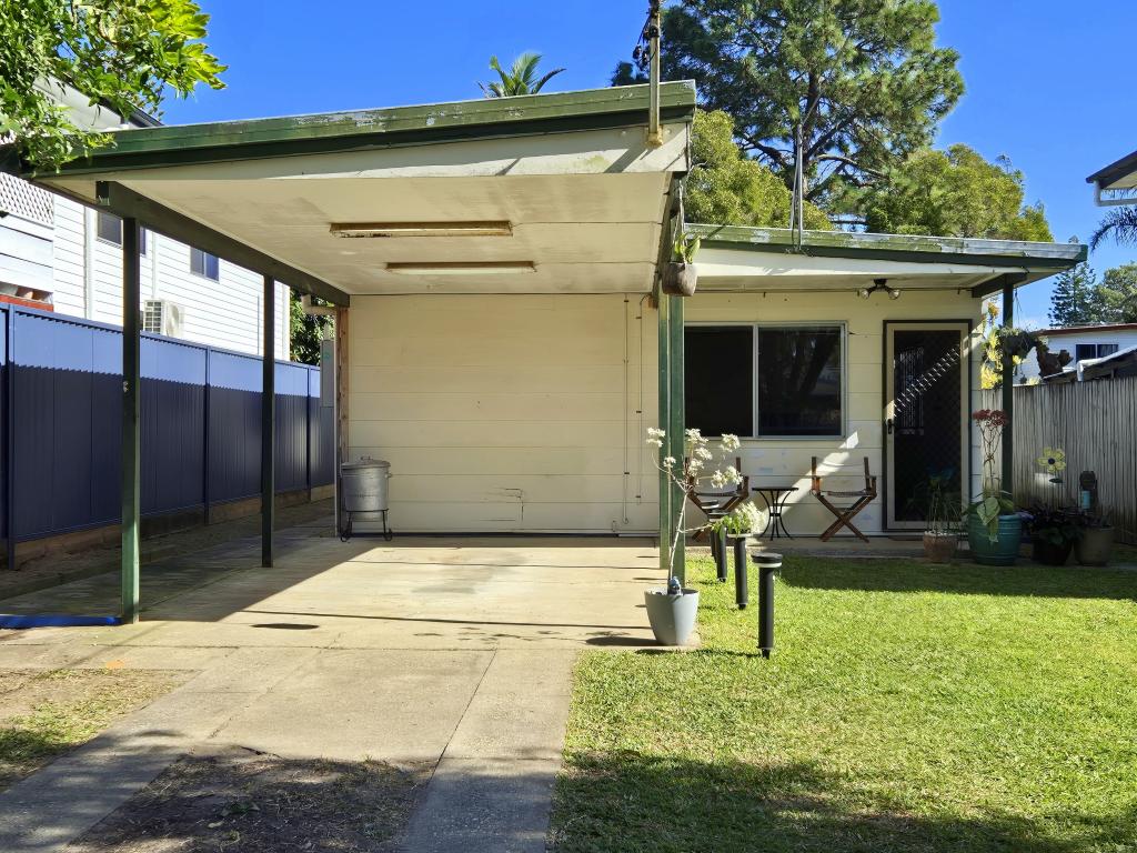 31 Sportsground St, Redcliffe, QLD 4020