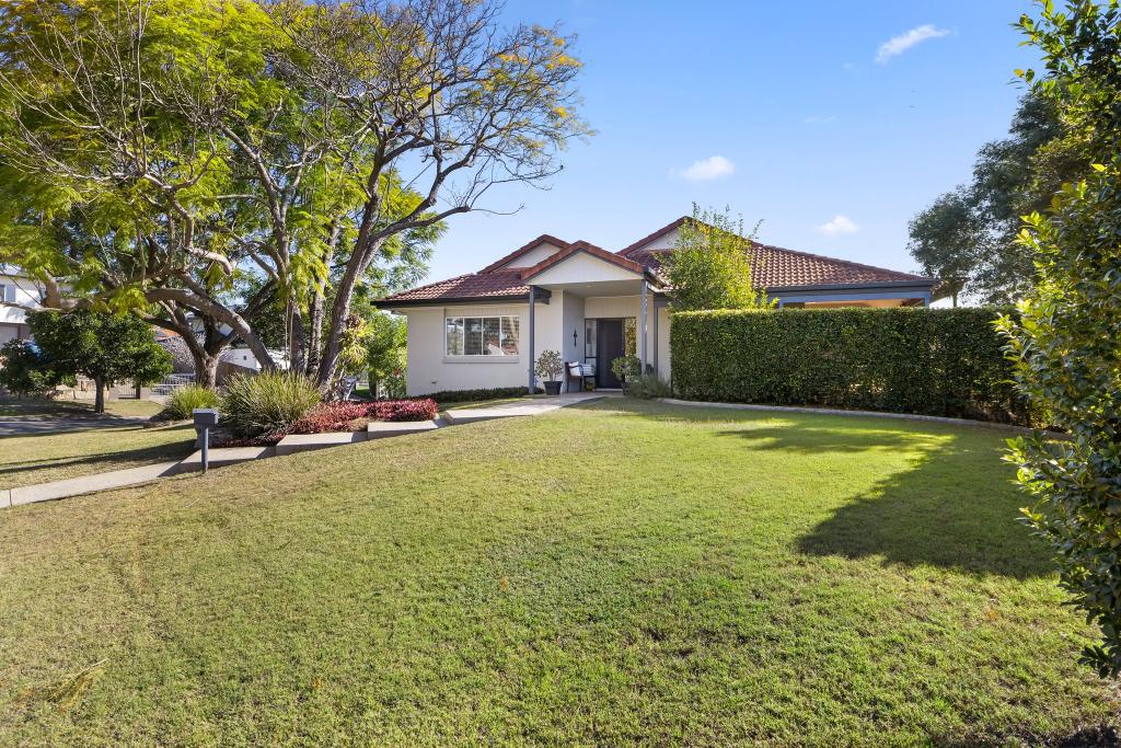 2 Olsen Ct, Brookfield, QLD 4069