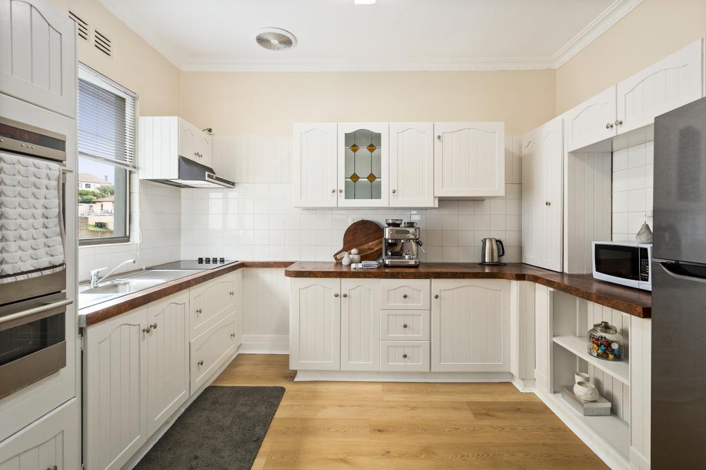 22 Malcolm Ave, Cringila, NSW 2502