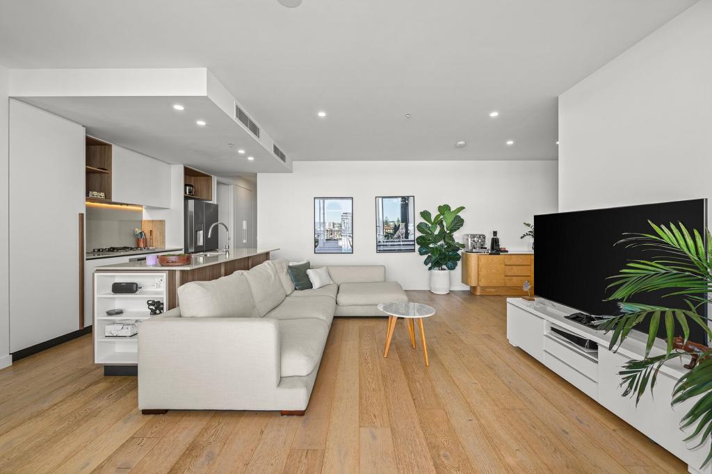 505/43 Peerless Ave, Mermaid Beach, QLD 4218