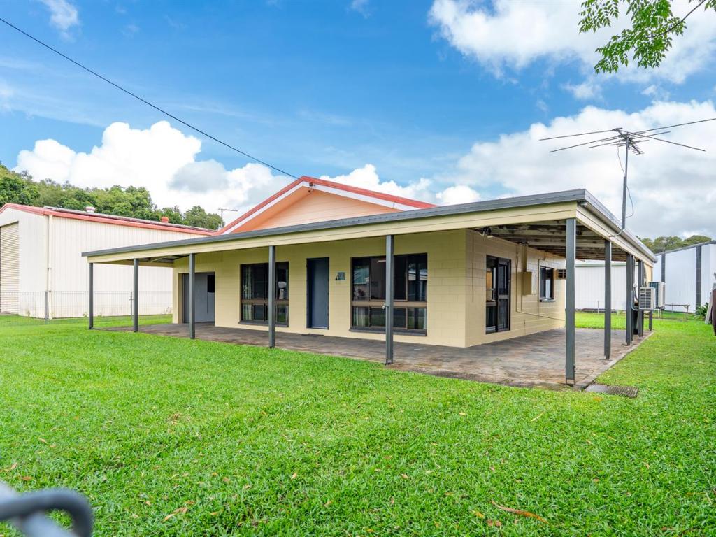 18 Ranleagh St, Kurrimine Beach, QLD 4871